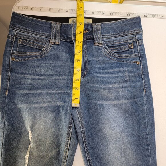 Democracy AB Technology Jeans Womens Stretch Tapered Skinny Leg Med Wash Sz 2 - Picture 8 of 9